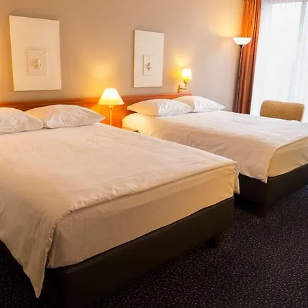 Hotel Der Valk 4*