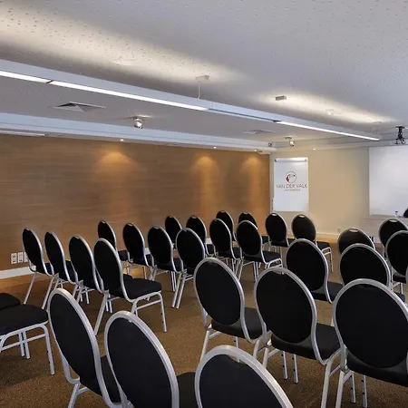 Hotel Der Valk 4*